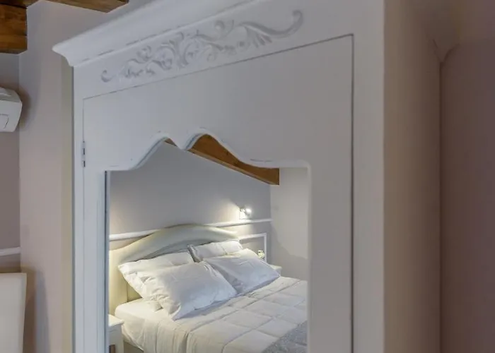 Marie Claire & 4* Васто