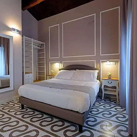 Aparthotel Marie Claire &