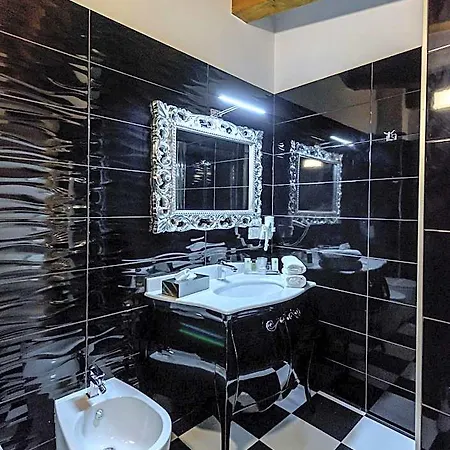 Marie Claire & Aparthotel 4*
