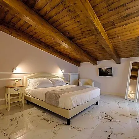 Aparthotel Marie Claire &