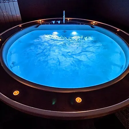 Marie Claire & Aparthotel 4*