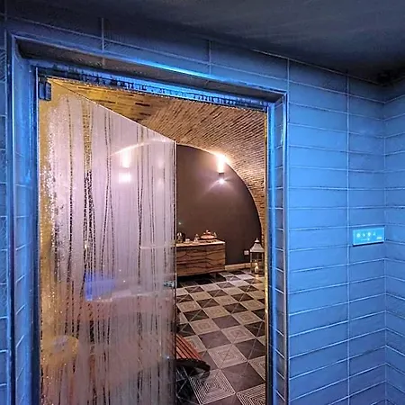 Aparthotel Marie Claire & Vasto