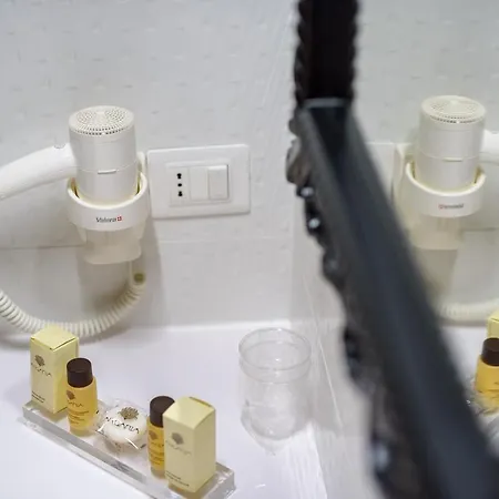 Marie Claire & 4* Vasto