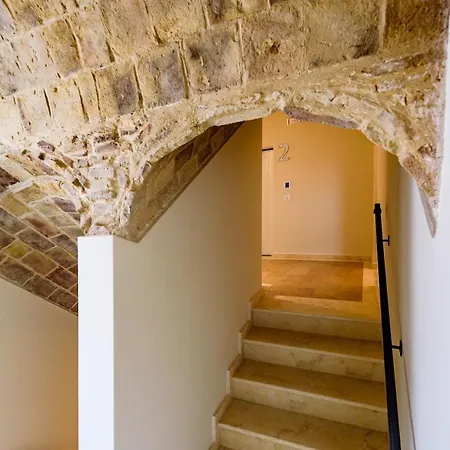 Marie Claire & Hotel apartamentowy