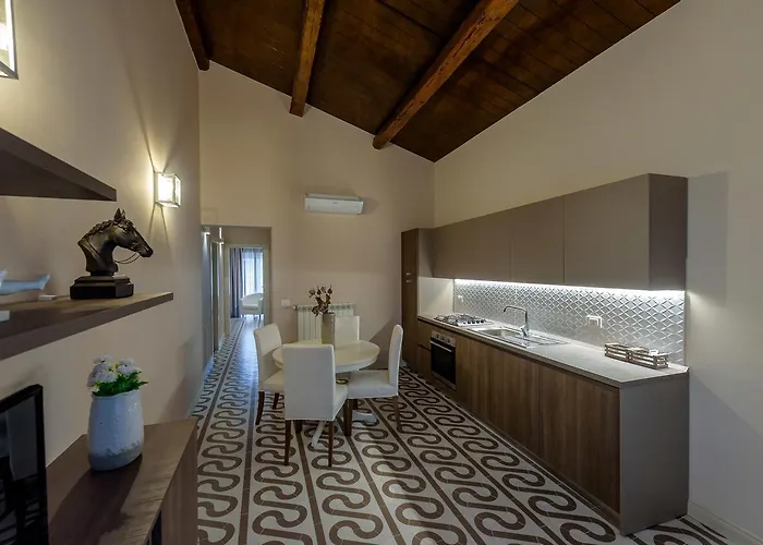 Marie Claire & Aparthotel Vasto