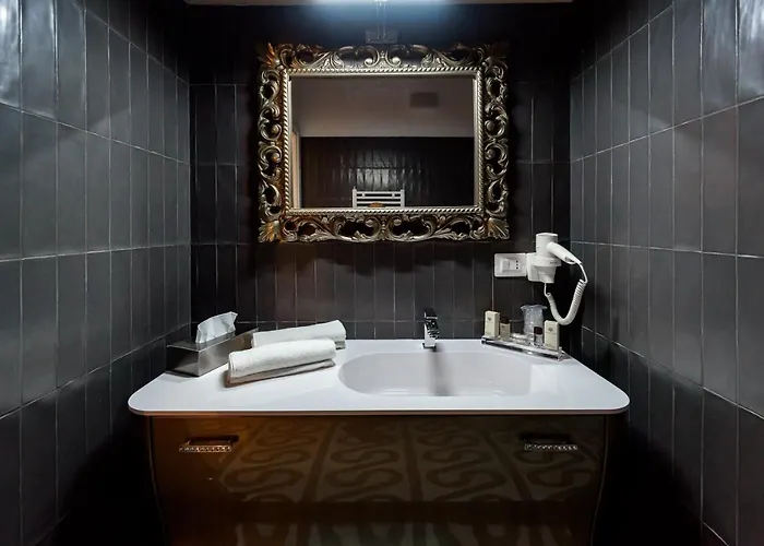 Marie Claire & Aparthotel Vasto