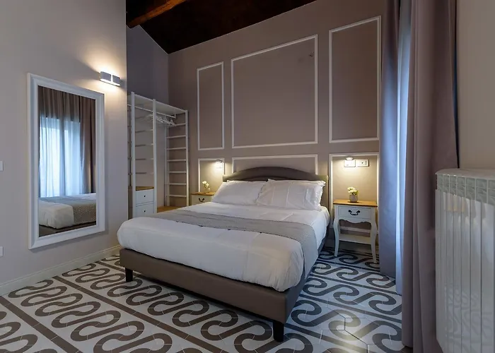 Marie Claire & 4* Васто