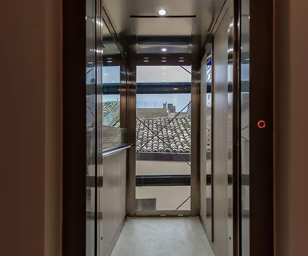 Aparthotel Marie Claire &